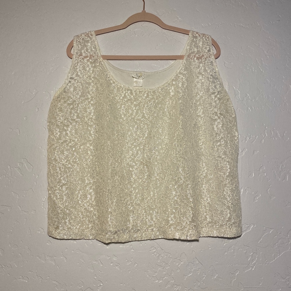 Sopre lingerie, lace front top, size 22/24.